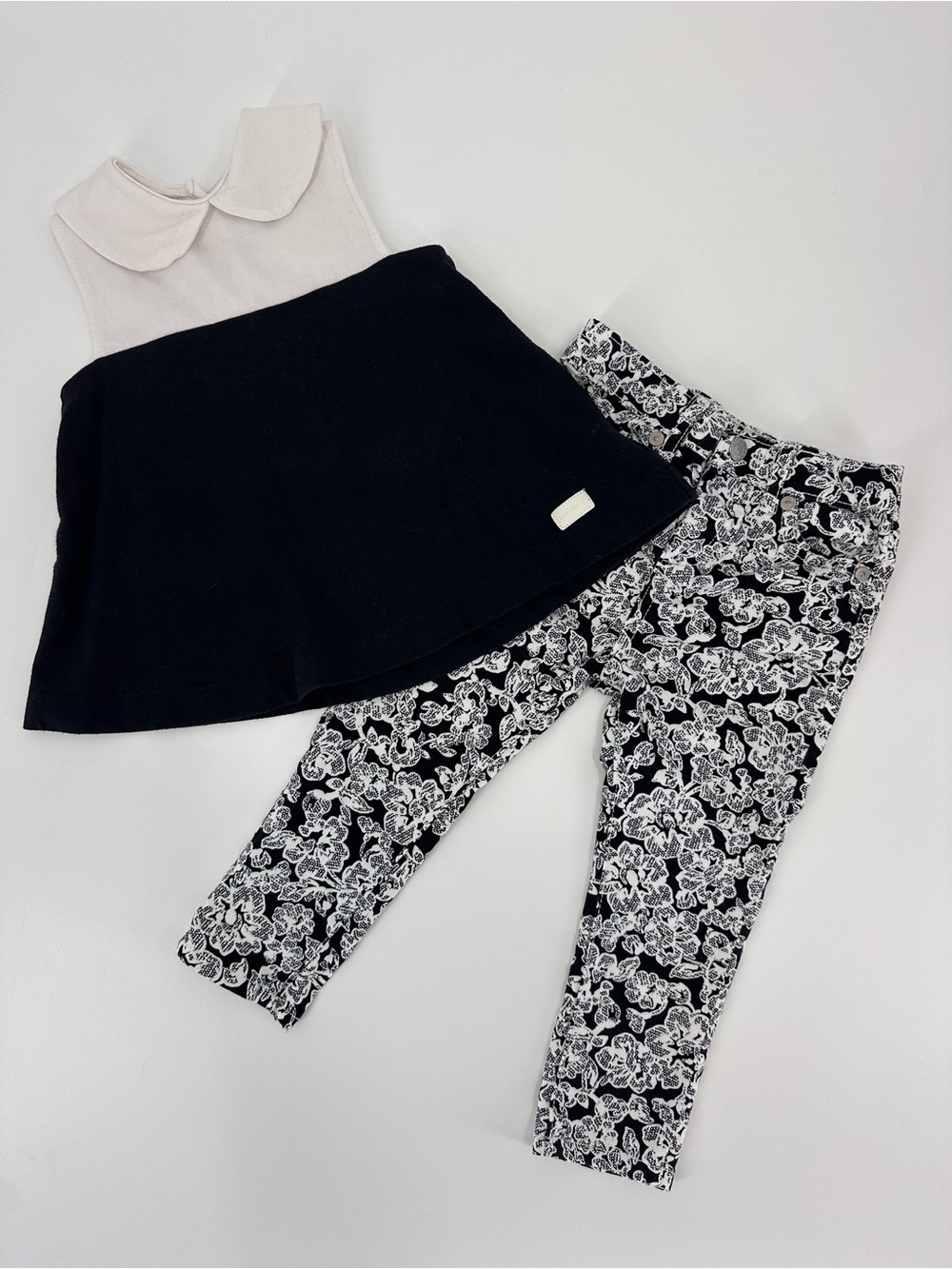7 For All Mankind Black & White Jeans & Blouse Floral Coord Set 24M